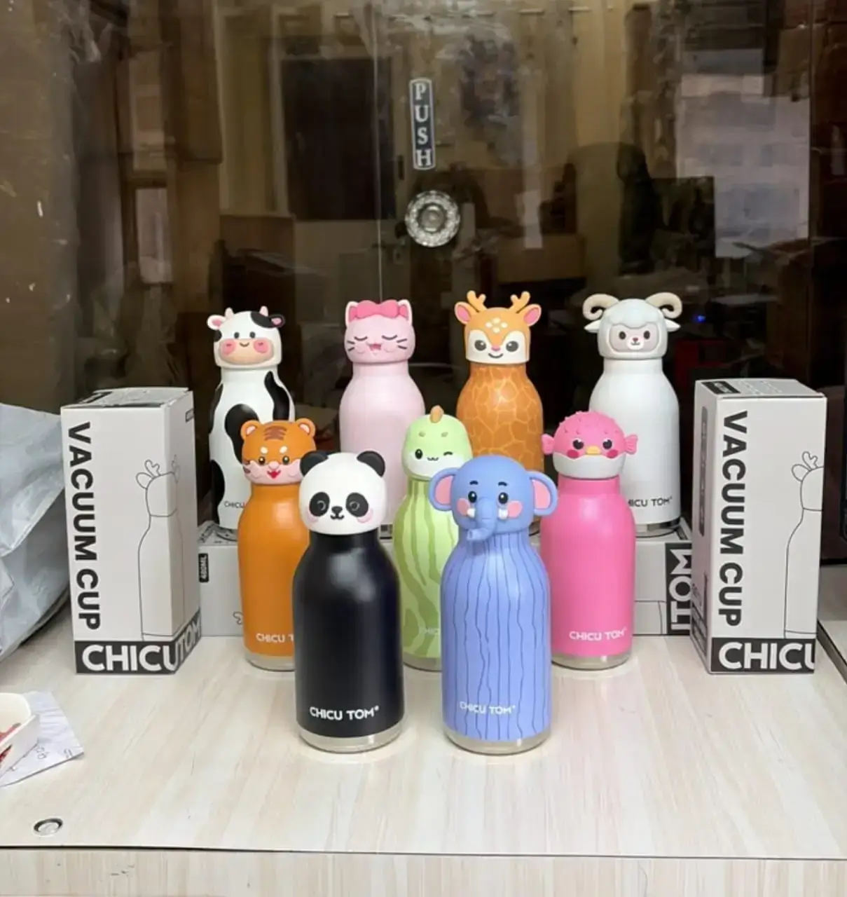 Animal Design Printed 1pc Hot and Cold Vacuum Water Bottle 480ml Gift Set