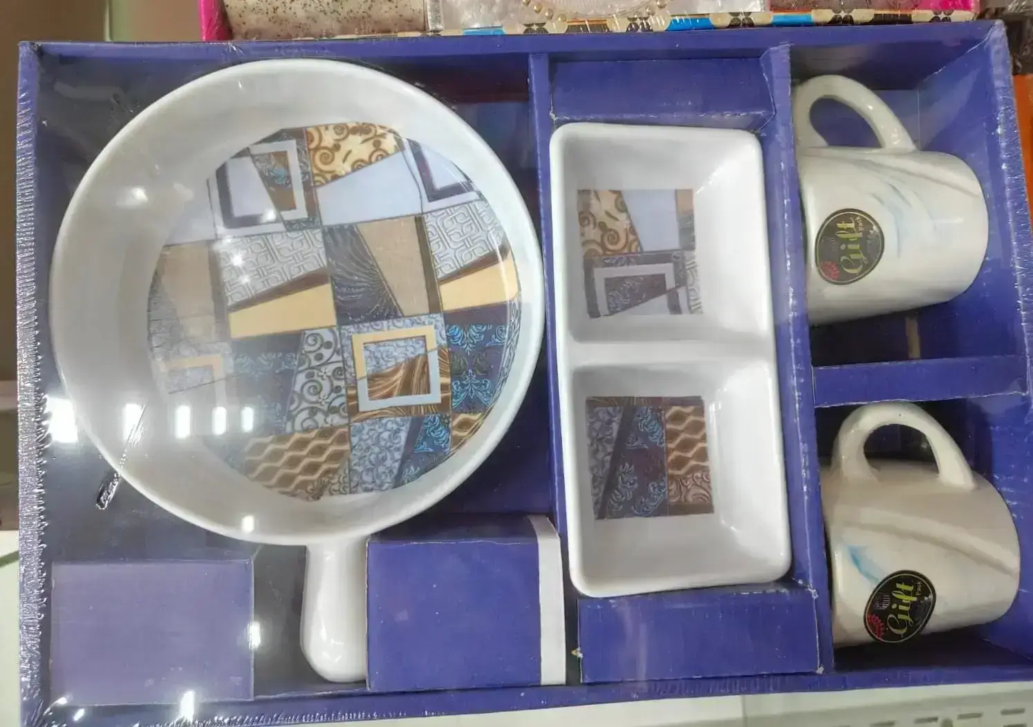 Kanch Melamine Saucepan, 2 Partition Chutney Bowl & 2 Ceramic Cups Gift Set