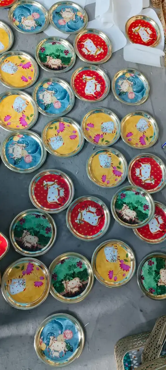 Pichwai Pure Brass 6 Inch Thali & 2 Inch Kumkum Box Combo Gift Set 1