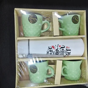 Topaz Crystal 4 Ceramic Cups and 1 Glass Bottle Gift Set